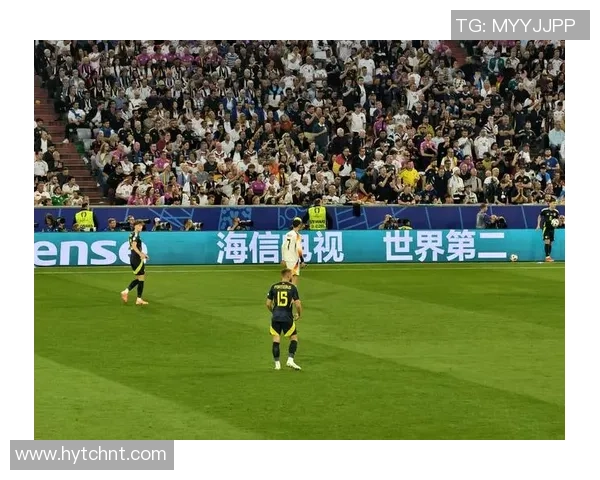 足球明星品牌影响力分析：商标背后的市场价值与全球化战略