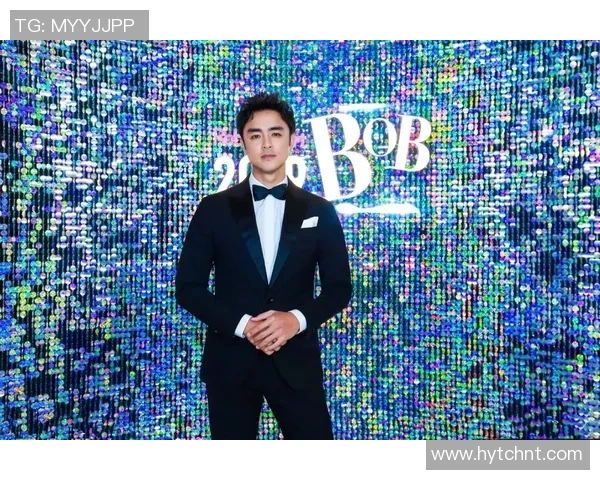 足球明星璀璨星光闪耀赛场创造传奇人生荣耀时刻